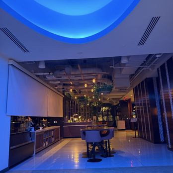 Altitude Sky Lounge - Lounges Near Me - Seattle, Washington