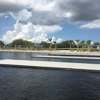 Julian B Lane Riverfront Park - Beautiful views from every angle - Parks Near Me - Tampa, Florida