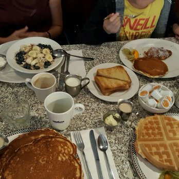 John's Place - Breakfast & Brunch Near Me - Victoria, British Columbia