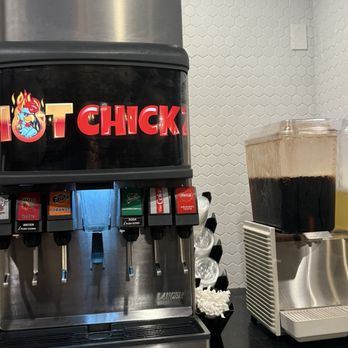 Hot Chickz & Pizza - Chicken Shop Near Me - San Diego, California Hot Chickz & Pizza - Chicken Shop Near Me - San Diego, California