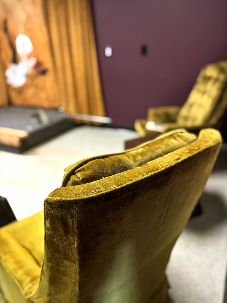 The Vintage Bean Cafe Logo