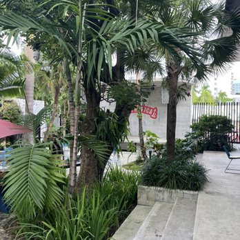 Cerveceria La Tropical - Outside - Breweries Near Me - Miami, Florida