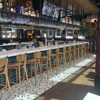 Burtons Grill & Bar - Bar - Seafood Near Me - Atlanta, Georgia