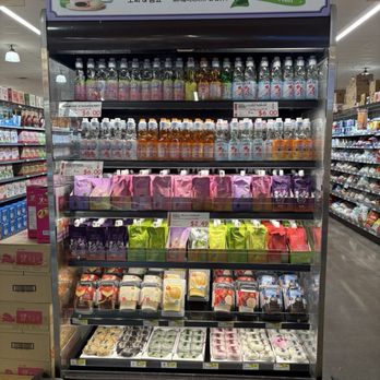 H Mart - Mesa - Mochi and drinks - Grocery Near Me - Mesa, Arizona