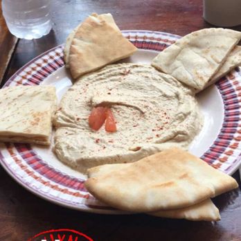 Darna Falafel - Hummus with warm pita bread - Falafel Near Me - Brooklyn, New York