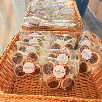 Cafe De Olla Bakery - Patisserie/Cake Shop Near Me - Duarte, California