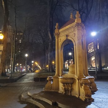 Shemanski Fountain - 12/21/2019 - Local Flavor Near Me - Portland, Oregon Shemanski Fountain - 12/21/2019 - Local Flavor Near Me - Portland, Oregon