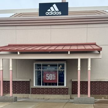Chicago Premium Outlets - One of my favorite stores - Shopping Centers Near Me - Aurora, Illinois