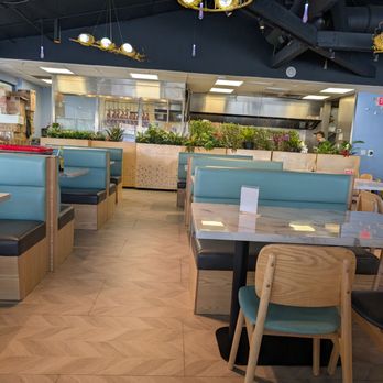 Changsha Rice Noodles - Interior - Chinese Near Me - Cupertino, California