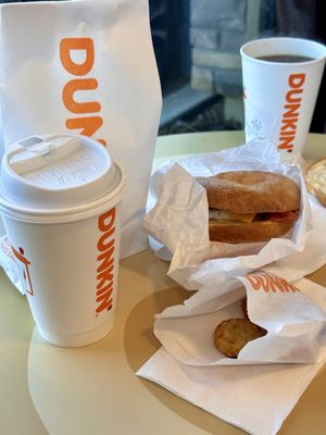 Dunkin' by null