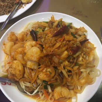 Yu's Mandarin - Noodle platter - Chinese Near Me - Schaumburg, Illinois Yu's Mandarin - Noodle platter - Chinese Near Me - Schaumburg, Illinois