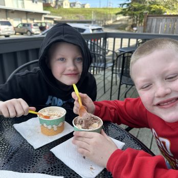 Baywood Coffee - Ice Cream & Frozen Yogurt Near Me - Blaine, Washington