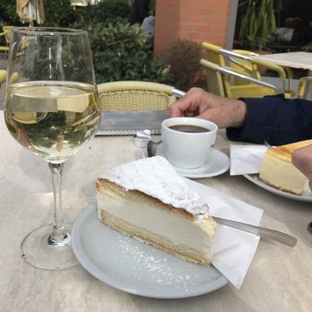 Dolce Vita - Geht auch mit Wein ;-)) - Ice Cream & Frozen Yogurt Near Me - Berlin, BE