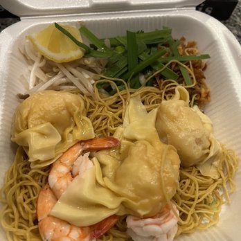 The Dim Sum - Shrimp & Pork Wonton soup - comes with broth on side - Dim Sum Near Me - Westminster, California The Dim Sum - Shrimp & Pork Wonton soup - comes with broth on side - Dim Sum Near Me - Westminster, California