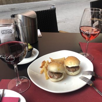 La Botillería - Awesome free tapas with your drink order, no need to order any food at all. - Spanish Near Me - Granada, GR La Botillería - Awesome free tapas with your drink order, no need to order any food at all. - Spanish Near Me - Granada, GR