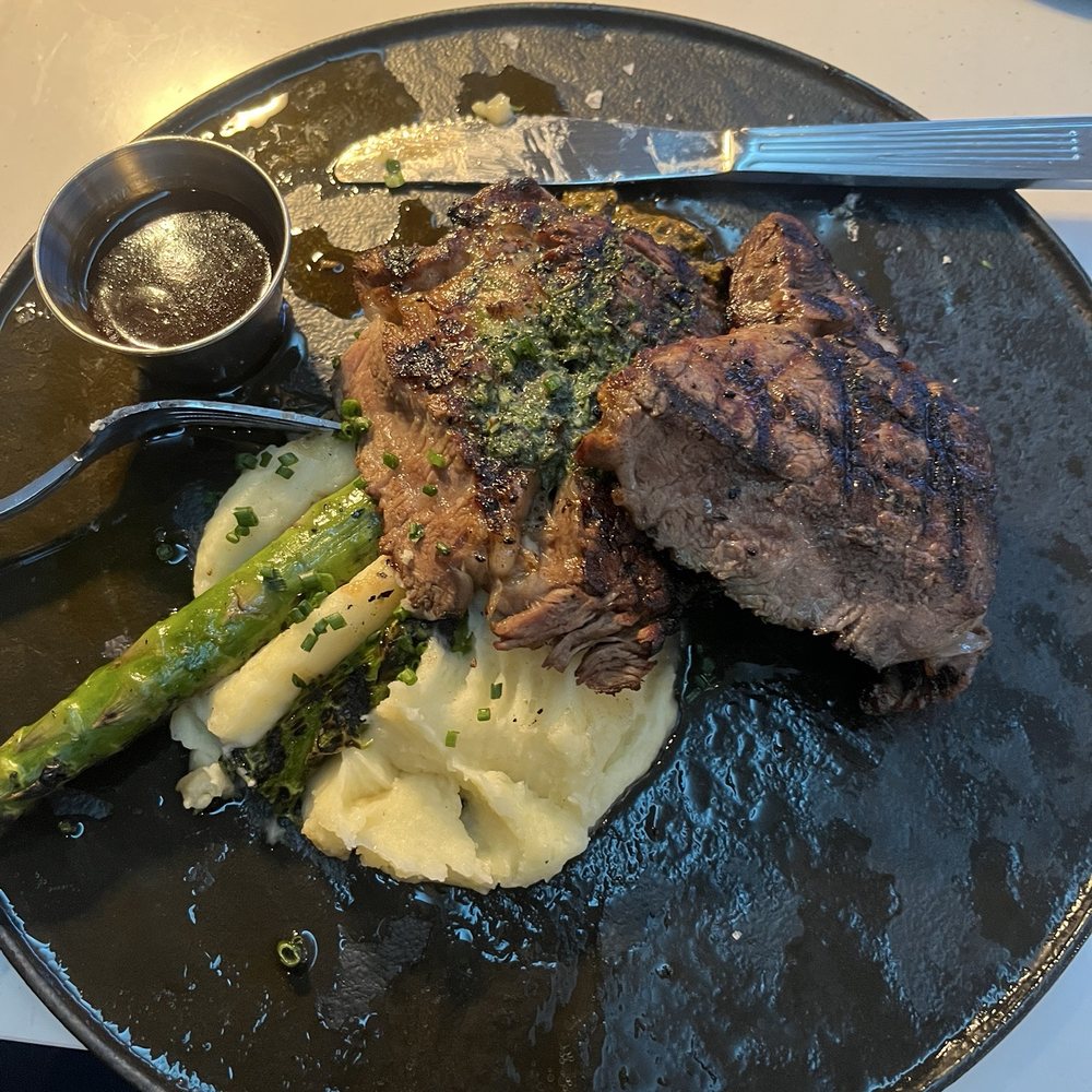 Skydome Restaurant - Ribeye steak - Lounges Near Me - Arlington, Virginia Skydome Restaurant - Ribeye steak - Lounges Near Me - Arlington, Virginia