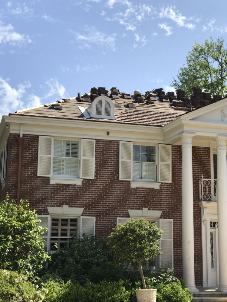 Slide of Frank Delgado Roofing