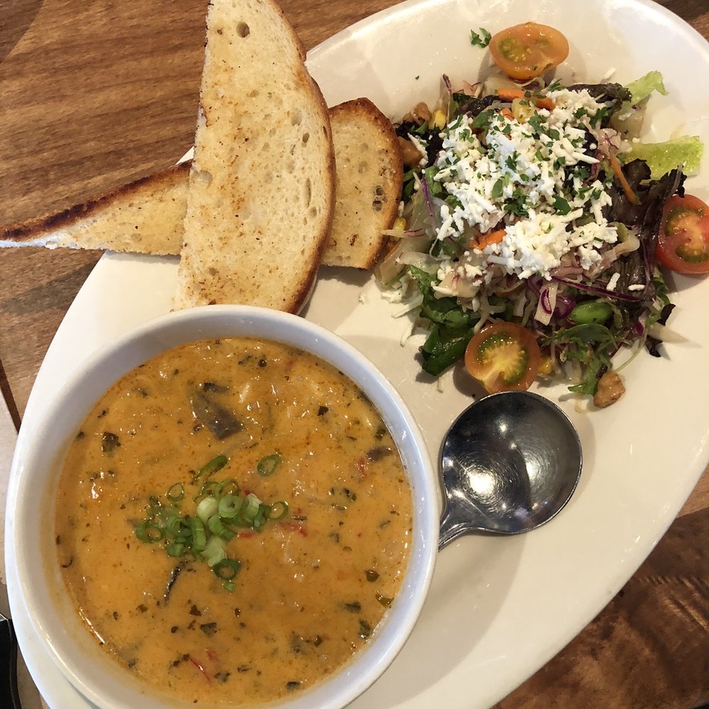 Thai chicken with rice soup, cowboy salad and garlic toast