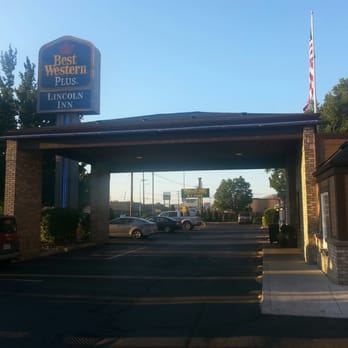 Best Western Plus Yakima Hotel - From the parking lot. - Hotels Near Me - Yakima, Washington Best Western Plus Yakima Hotel - From the parking lot. - Hotels Near Me - Yakima, Washington