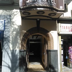 San Marco Hotel - L'hotel dall'esterno: a Napoli, il migliore per posizione strategica.