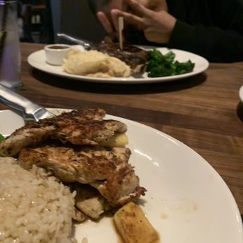 Yard House - Maui Pineapple Chicken - New American Near Me - Chula Vista, California