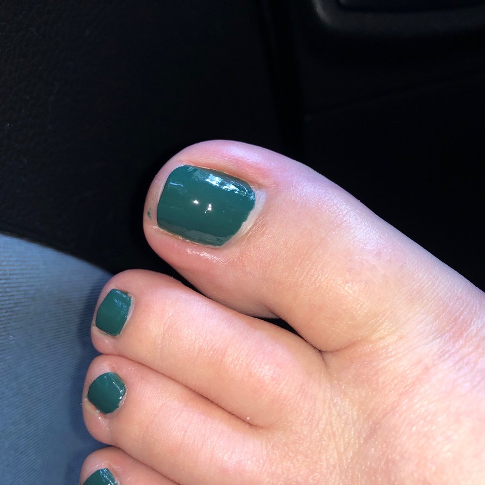 Ombre Nails Spa - Cut my nails crooked and left polish on my skin - Waxing Near Me - Austin, Texas Ombre Nails Spa - Cut my nails crooked and left polish on my skin - Waxing Near Me - Austin, Texas