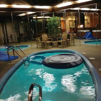 Sybaris Pool Suites - Hotels Near Me - Mequon, Wisconsin Sybaris Pool Suites - Hotels Near Me - Mequon, Wisconsin