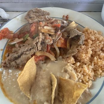 Fonda Lolita - Bistec a la Mexicana! This serving for the price was great. Oh, and it was sooooo good! - Mexican Near Me - Guanajuato, GUA Fonda Lolita - Bistec a la Mexicana! This serving for the price was great. Oh, and it was sooooo good! - Mexican Near Me - Guanajuato, GUA