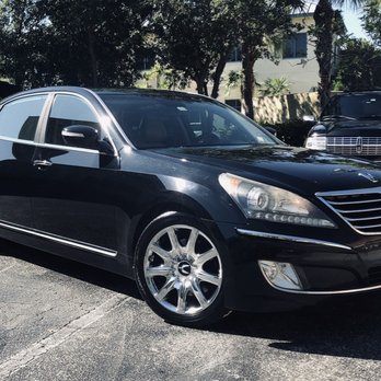Naples Limousine - Hyundai Equus. Extremely spacious and luxurious sedan. Seats up to 4 passengers with a large enough cargo space for minimal luggage. - Airport Shuttles Near Me - Naples, Florida Naples Limousine - Hyundai Equus. Extremely spacious and luxurious sedan. Seats up to 4 passengers with a large enough cargo space for minimal luggage. - Airport Shuttles Near Me - Naples, Florida