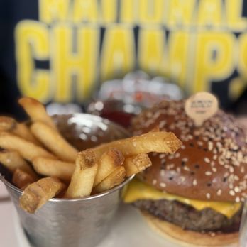 Gordon Ramsay Burger - Burgers Near Me - Boston, Massachusetts