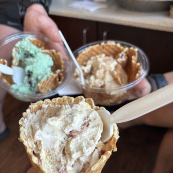Kilwins Ice Cream - Chocolate - Fudge - Chocolatiers & Shops Near Me - Dahlonega, Georgia Kilwins Ice Cream - Chocolate - Fudge - Chocolatiers & Shops Near Me - Dahlonega, Georgia
