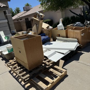 Boomin Services - Trash removal - Masonry/Concrete Near Me