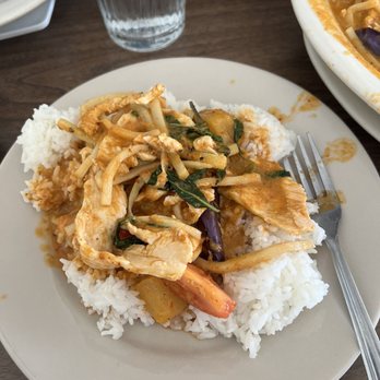 Thai Cafe - Pineapple Curry - Thai Near Me - San Antonio, Texas