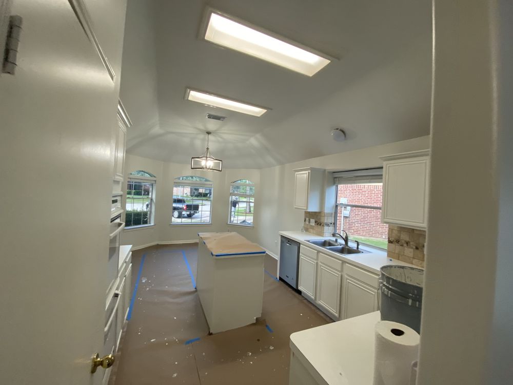 Slide of Rojo’s Custom Painting