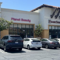 Parking lot + entrance