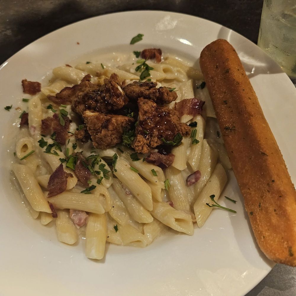 Applebee's Grill + Bar - American Near Me - Indio, California