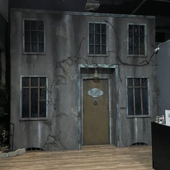 Lost Games Escape Rooms - The entrance to the Asylum - Escape Games Near Me - Las Vegas, Nevada Lost Games Escape Rooms - The entrance to the Asylum - Escape Games Near Me - Las Vegas, Nevada