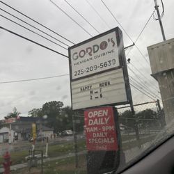 Gordo’s Cafe - Road sign