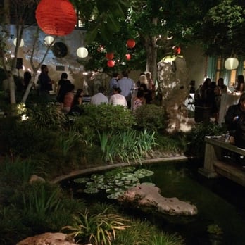 Fusion Fridays - very nice inside, love the lanterns - Nightlife Near Me - Los Angeles, California