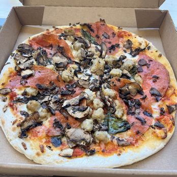 California Pizza Kitchen - Pizza Near Me - Honolulu, Hawaii California Pizza Kitchen - Pizza Near Me - Honolulu, Hawaii