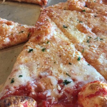 Lucky Slice Pizza - Clearfield - The New York pizza. Not good, IMO. The red sauce is super watery with an almost sour taste. - Pizza Near Me - Clearfield, Utah