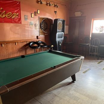 Ray's Bar - Pool table and darts - Bars Near Me - St. Louis, Missouri