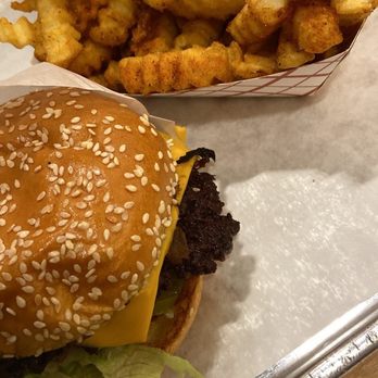 Burgers Park - Smash burger - Burgers Near Me - North York, Ontario