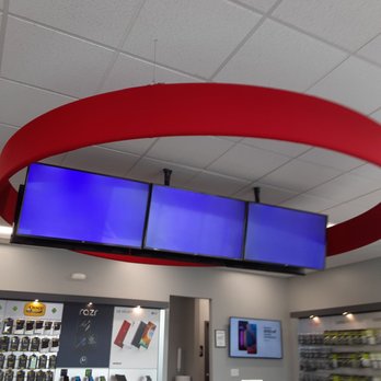 Verizon - Mobile Phones Near Me - Spring Hill, Florida
