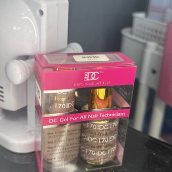 Excellent Nails & Spa - That's the color I picked - Nail Salons Near Me - Vista, California