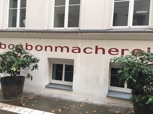 Bonbonmacherei by null