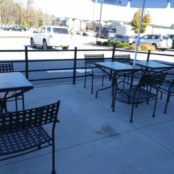 Alpaca Chicken - Outdoor seating - Peruvian Near Me - Apex, North Carolina Alpaca Chicken - Outdoor seating - Peruvian Near Me - Apex, North Carolina