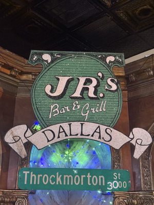 JR's Bar & Grill by null