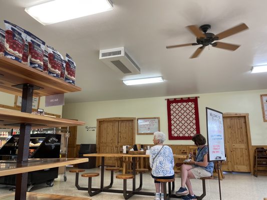 Rise'n Roll Bakery & Deli - Middlebury by null