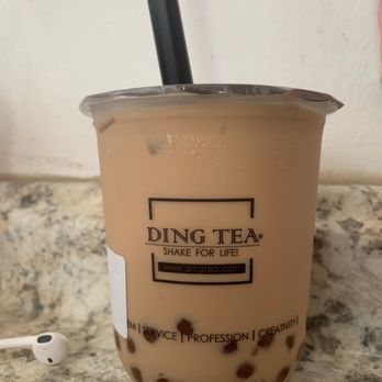 Ding Tea - Medium Signature Milk Tea with Golden Boba - Bubble Tea Near Me - San Diego, California Ding Tea - Medium Signature Milk Tea with Golden Boba - Bubble Tea Near Me - San Diego, California